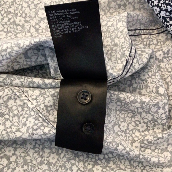 NWOT H&M Womens Slim Fit Ditsy Floral Print Long Sleeve Button Up Top Size Med - Picture 8 of 8